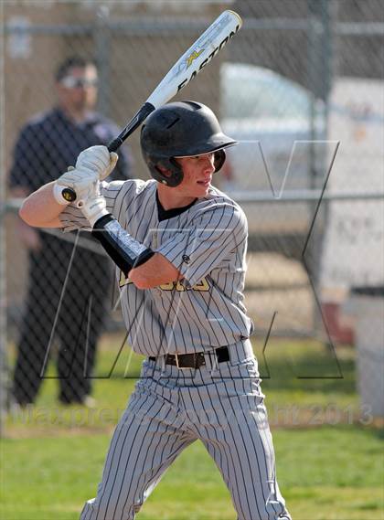 Thumbnail 3 in Enochs @ Beyer photogallery.