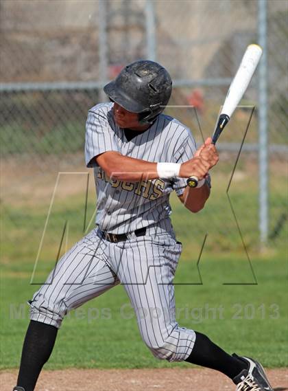 Thumbnail 2 in Enochs @ Beyer photogallery.