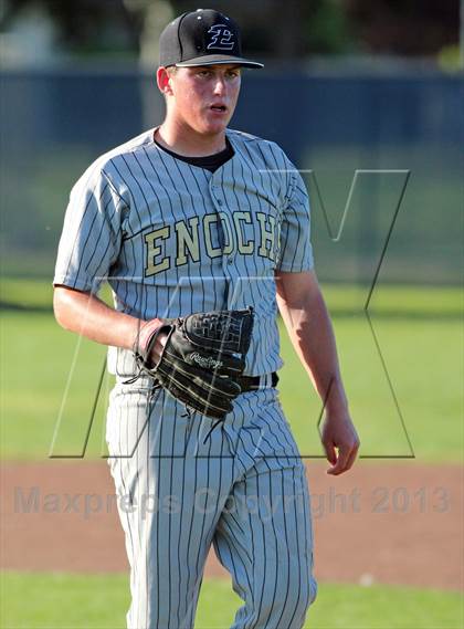 Thumbnail 2 in Enochs @ Beyer photogallery.