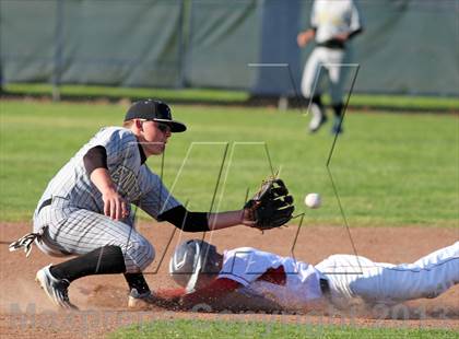 Thumbnail 2 in Enochs @ Beyer photogallery.