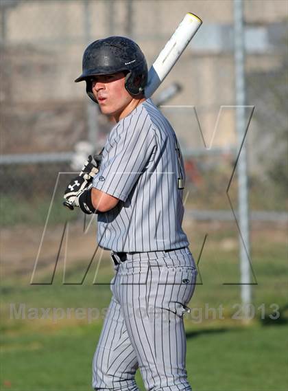 Thumbnail 2 in Enochs @ Beyer photogallery.