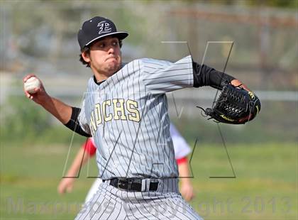 Thumbnail 3 in Enochs @ Beyer photogallery.