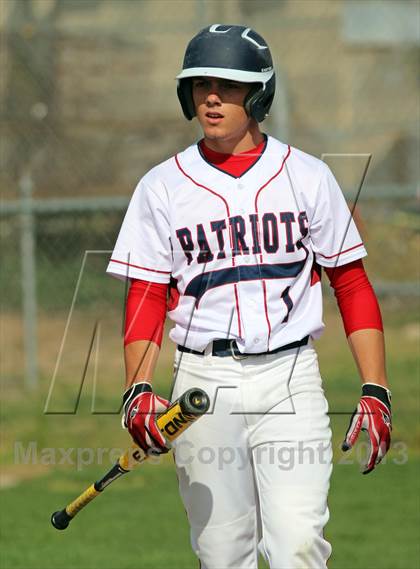 Thumbnail 3 in Enochs @ Beyer photogallery.