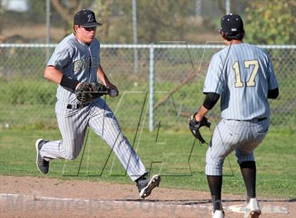 Thumbnail 3 in Enochs @ Beyer photogallery.