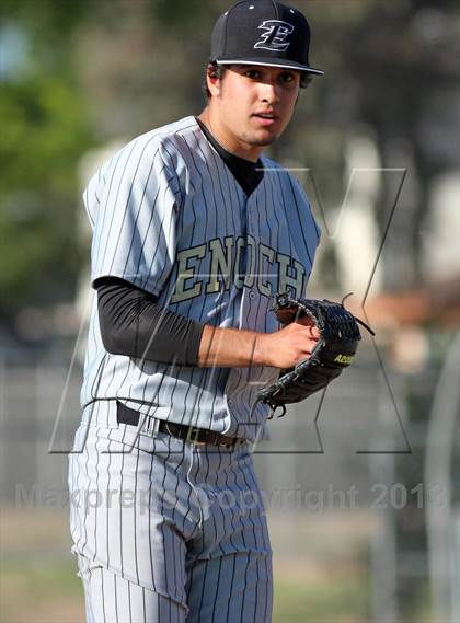 Thumbnail 2 in Enochs @ Beyer photogallery.