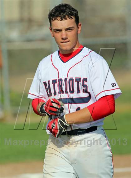 Thumbnail 2 in Enochs @ Beyer photogallery.