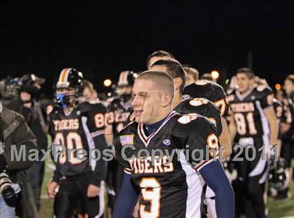 Thumbnail 1 in Croton-Harmon vs. Schalmont (NYSPHSAA Class B Semifinal) photogallery.