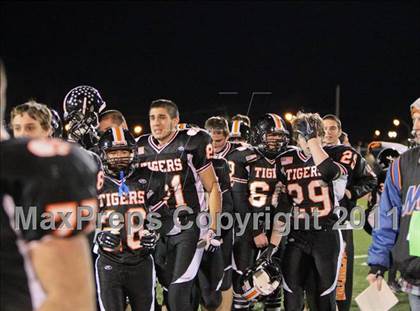 Thumbnail 1 in Croton-Harmon vs. Schalmont (NYSPHSAA Class B Semifinal) photogallery.