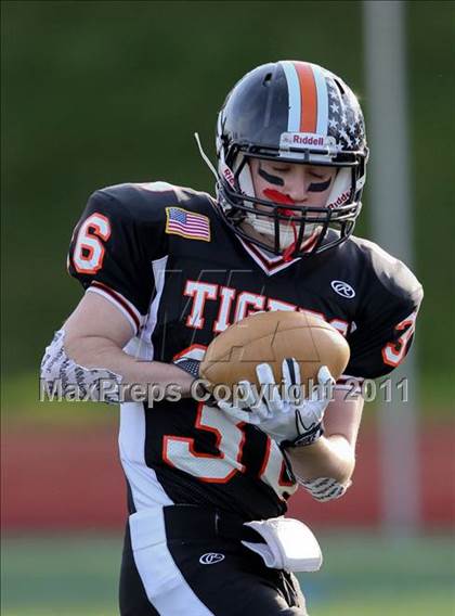 Thumbnail 2 in Croton-Harmon vs. Schalmont (NYSPHSAA Class B Semifinal) photogallery.