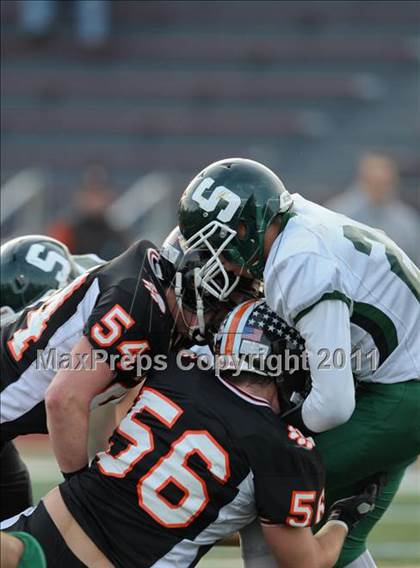 Thumbnail 2 in Croton-Harmon vs. Schalmont (NYSPHSAA Class B Semifinal) photogallery.