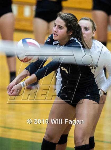 Thumbnail 2 in Walton @ Roswell photogallery.