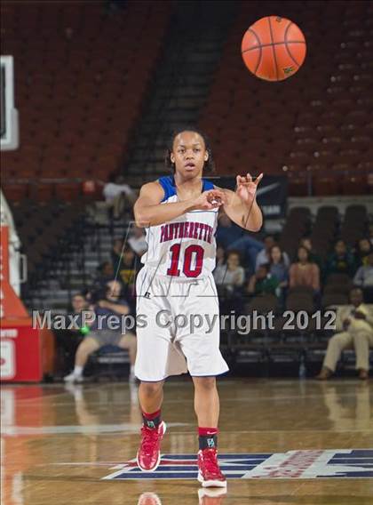 Thumbnail 1 in Duncanville vs. Dekaney (UIL 5A Final) photogallery.