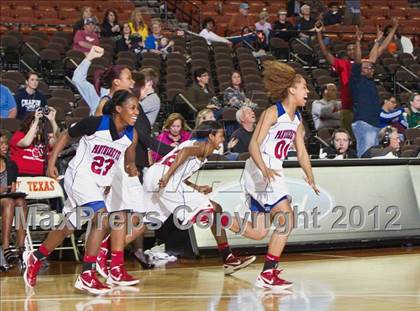 Thumbnail 3 in Duncanville vs. Dekaney (UIL 5A Final) photogallery.