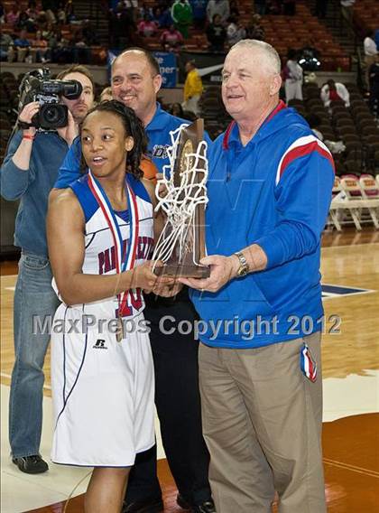 Thumbnail 3 in Duncanville vs. Dekaney (UIL 5A Final) photogallery.