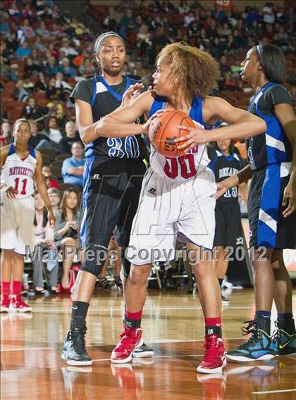 Thumbnail 2 in Duncanville vs. Dekaney (UIL 5A Final) photogallery.