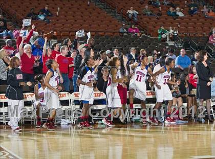 Thumbnail 3 in Duncanville vs. Dekaney (UIL 5A Final) photogallery.
