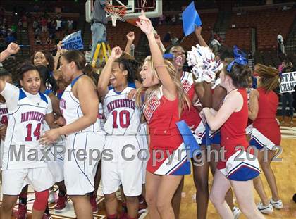 Thumbnail 3 in Duncanville vs. Dekaney (UIL 5A Final) photogallery.
