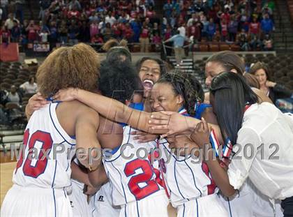 Thumbnail 2 in Duncanville vs. Dekaney (UIL 5A Final) photogallery.
