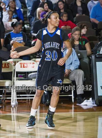 Thumbnail 3 in Duncanville vs. Dekaney (UIL 5A Final) photogallery.