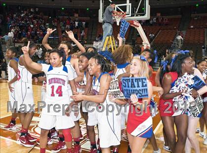 Thumbnail 1 in Duncanville vs. Dekaney (UIL 5A Final) photogallery.