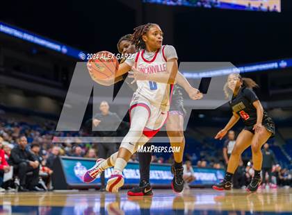 Thumbnail 2 in Duncanville vs. South Grand Prairie (UIL 6A Basketball Final) photogallery.