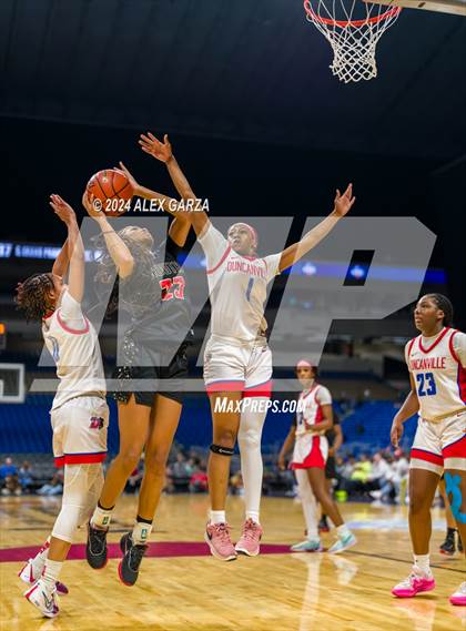 Thumbnail 2 in Duncanville vs. South Grand Prairie (UIL 6A Basketball Final) photogallery.