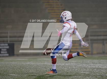 Thumbnail 1 in Vincent Memorial vs. Crawford (CIF SDS D5 Final) photogallery.