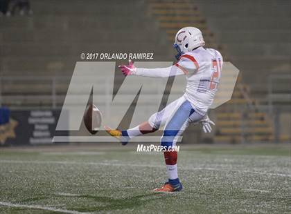 Thumbnail 2 in Vincent Memorial vs. Crawford (CIF SDS D5 Final) photogallery.