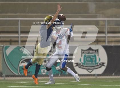 Thumbnail 1 in Vincent Memorial vs. Crawford (CIF SDS D5 Final) photogallery.