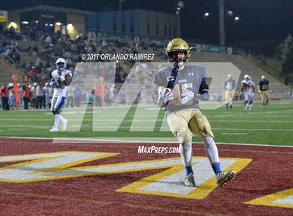 Thumbnail 3 in Vincent Memorial vs. Crawford (CIF SDS D5 Final) photogallery.