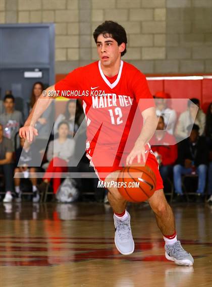 Thumbnail 2 in St. Augustine vs. Mater Dei (Nike Extravaganza) photogallery.