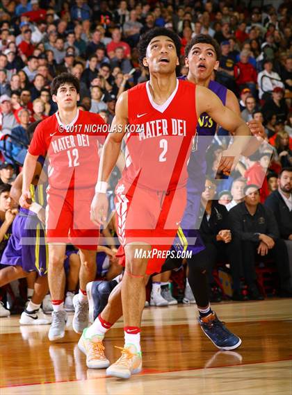 Thumbnail 1 in St. Augustine vs. Mater Dei (Nike Extravaganza) photogallery.