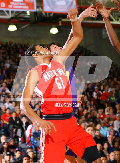 Thumbnail 2 in St. Augustine vs. Mater Dei (Nike Extravaganza) photogallery.