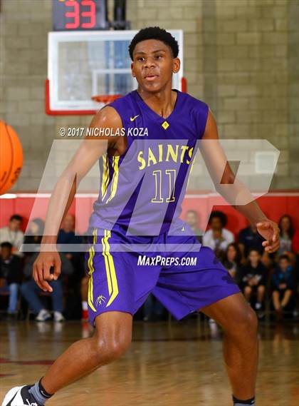 Thumbnail 3 in St. Augustine vs. Mater Dei (Nike Extravaganza) photogallery.