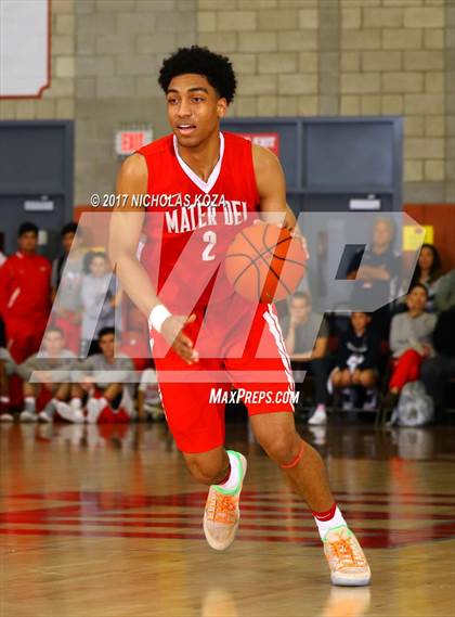 Thumbnail 3 in St. Augustine vs. Mater Dei (Nike Extravaganza) photogallery.
