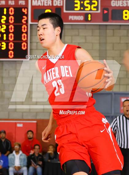 Thumbnail 1 in St. Augustine vs. Mater Dei (Nike Extravaganza) photogallery.