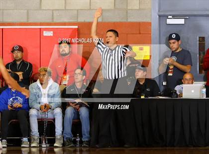 Thumbnail 1 in St. Augustine vs. Mater Dei (Nike Extravaganza) photogallery.