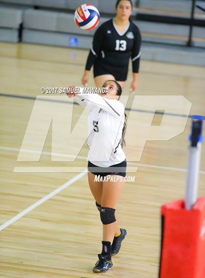 Thumbnail 3 in Verdugo Hills vs. San Fernando (CIF LACS D2 Final) photogallery.