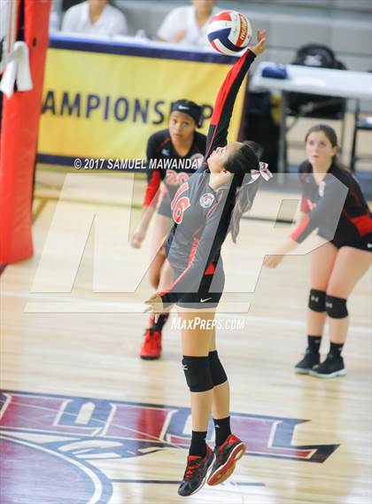 Thumbnail 3 in Verdugo Hills vs. San Fernando (CIF LACS D2 Final) photogallery.