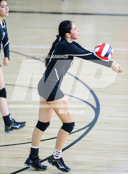Thumbnail 2 in Verdugo Hills vs. San Fernando (CIF LACS D2 Final) photogallery.