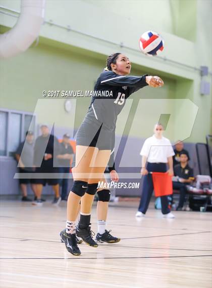 Thumbnail 3 in Verdugo Hills vs. San Fernando (CIF LACS D2 Final) photogallery.