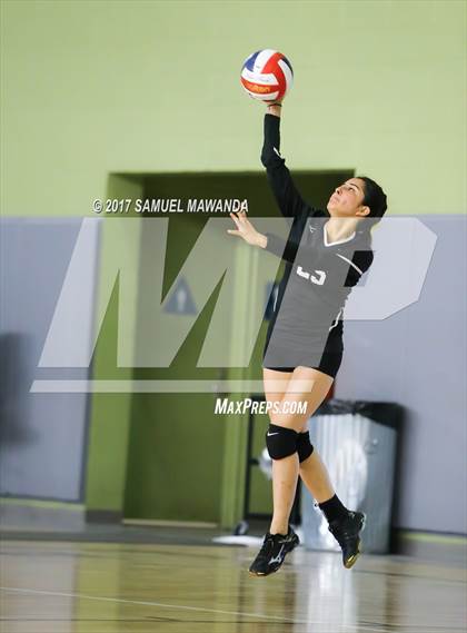 Thumbnail 1 in Verdugo Hills vs. San Fernando (CIF LACS D2 Final) photogallery.