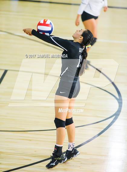 Thumbnail 1 in Verdugo Hills vs. San Fernando (CIF LACS D2 Final) photogallery.