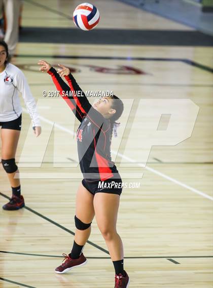 Thumbnail 3 in Verdugo Hills vs. San Fernando (CIF LACS D2 Final) photogallery.