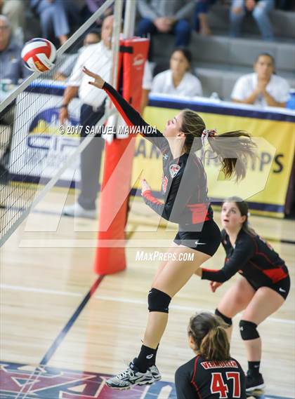 Thumbnail 2 in Verdugo Hills vs. San Fernando (CIF LACS D2 Final) photogallery.