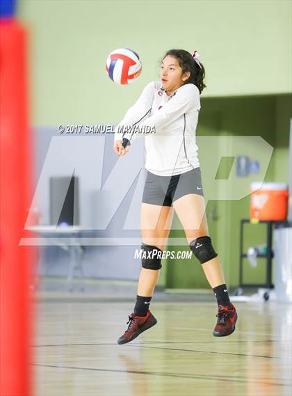 Thumbnail 2 in Verdugo Hills vs. San Fernando (CIF LACS D2 Final) photogallery.