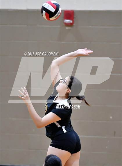 Thumbnail 1 in Edison [Thomas A.] vs Jefferson (Wagner Invitational) photogallery.
