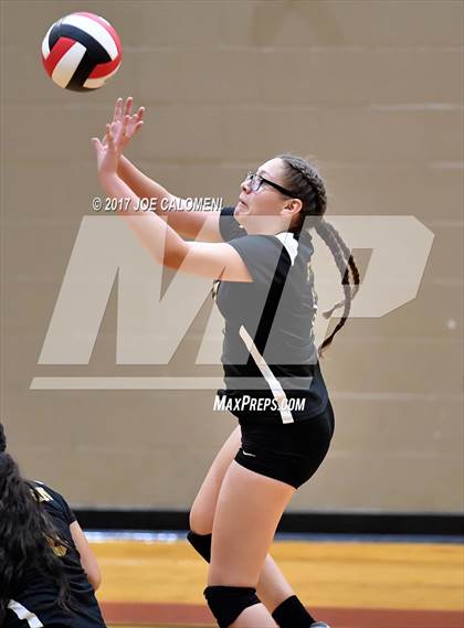 Thumbnail 2 in Edison [Thomas A.] vs Jefferson (Wagner Invitational) photogallery.