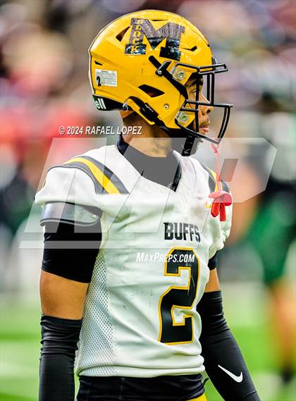 Thumbnail 1 in Fort Bend Marshall vs. Iowa Colony (UIL 5A D2 Football Regional) photogallery.