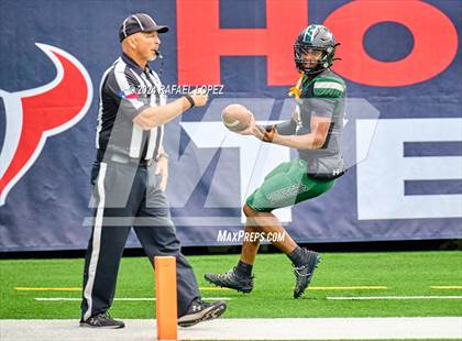Thumbnail 1 in Fort Bend Marshall vs. Iowa Colony (UIL 5A D2 Football Regional) photogallery.